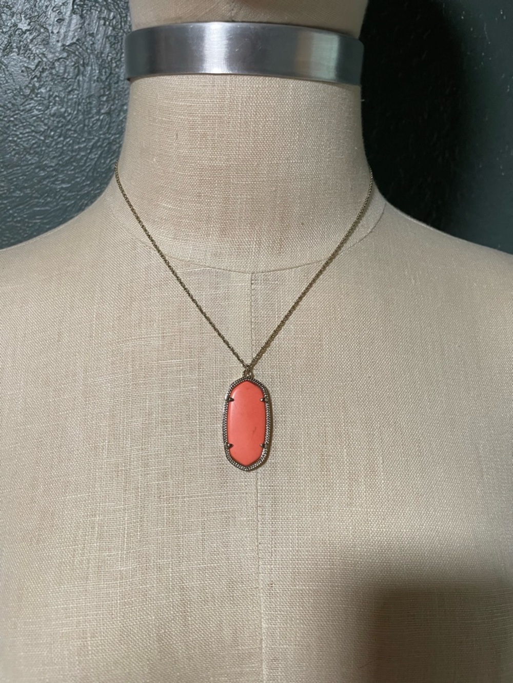 Kendra Scott Coral Pink Elle-Style Pendant Necklace - Picture 2 of 2